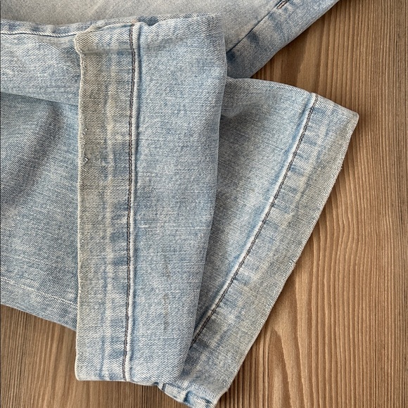 American Eagle Wide Leg Jeans - Picture 6 of 8